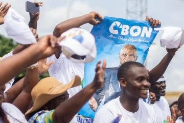 Gabon – Le système ne meurt pas, il change de visage